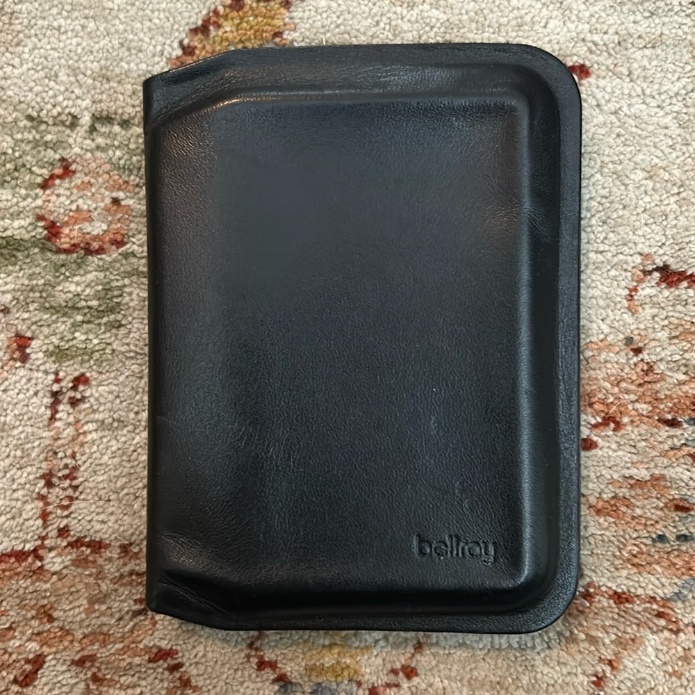 Bellroy black slim card case